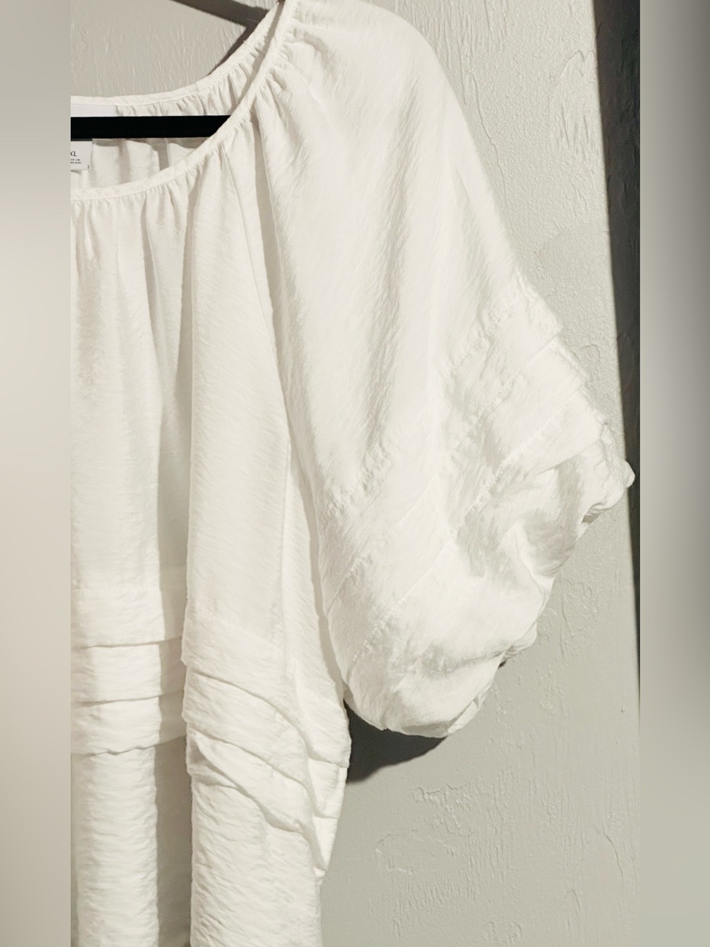 Liz Claiborne White Peasant-Style Balloon Sleeve Tiered Tunic , XL - Picture 3 of 6